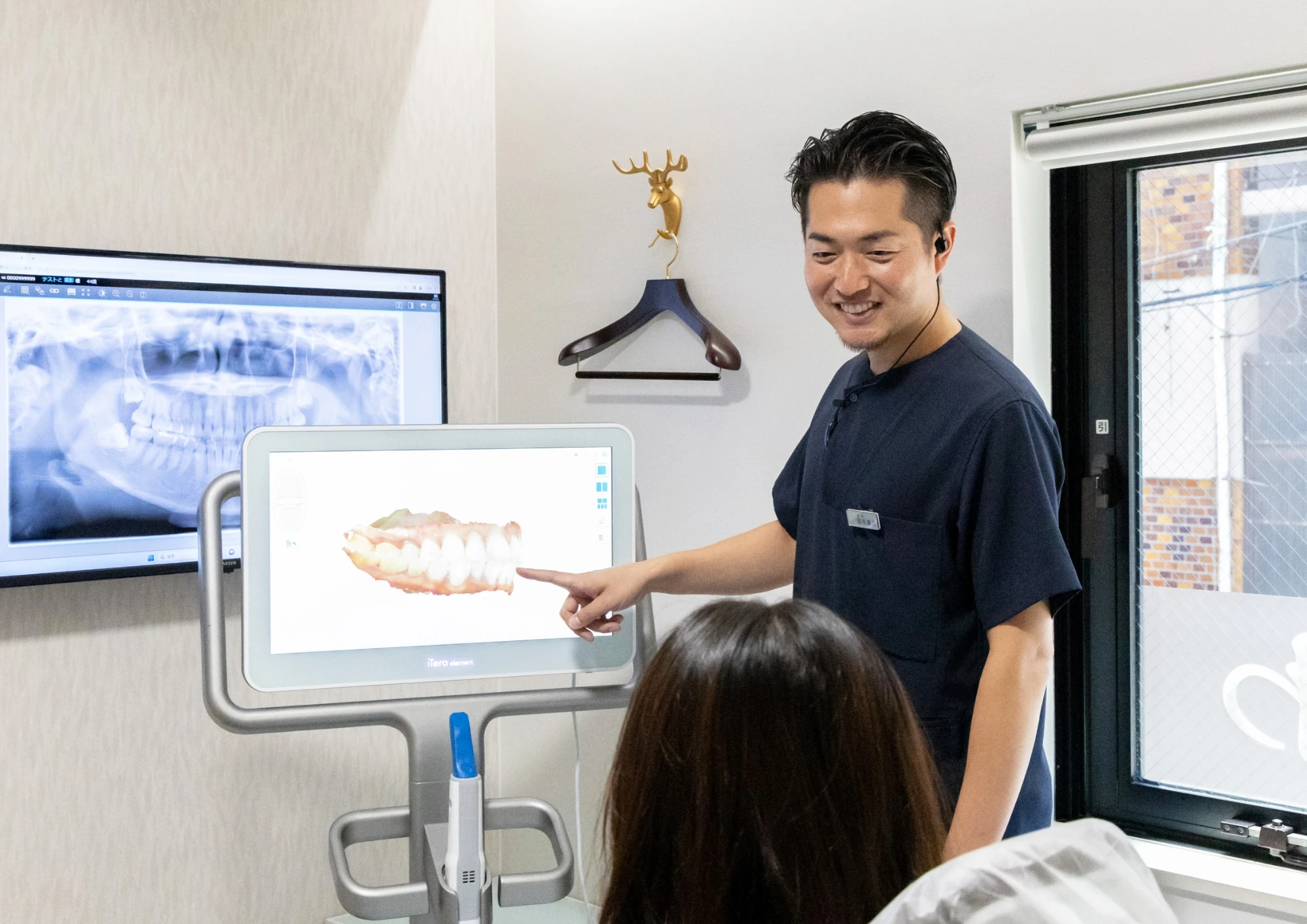 精密に型取りできる口腔内スキャナを導入